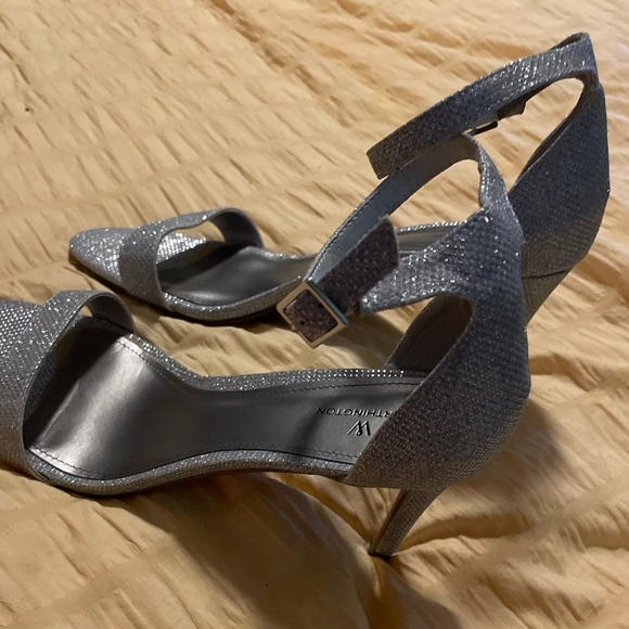 New Silver Sparkly Worthington Bristol Pumps‎ heels size 11 M  Prom Homecoming - Picture 3 of 4
